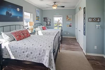 857 Gulfview Drive, Crystal Beach, TX 77650 - Photo 21