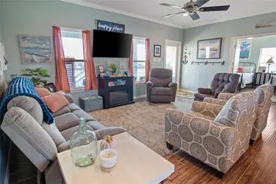 857 Gulfview Drive, Crystal Beach, TX 77650 - Photo 17