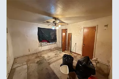 2740 Lakeview Circle, Beaumont, TX 77703 - Photo 13