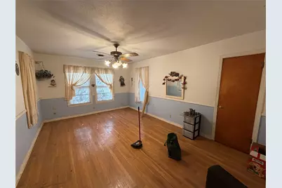 2740 Lakeview Circle, Beaumont, TX 77703 - Photo 11