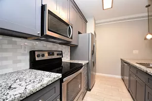 382 Wilcrest Dr, Houston, TX 77042 - Photo 11