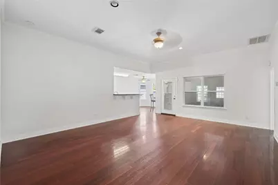 11 Clara Barton Lane, Galveston, TX 77551 - Photo 9