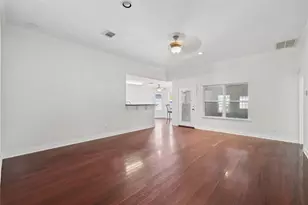 11 Clara Barton Ln, Galveston, TX 77551 - Photo 9