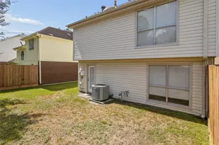 11454 W Travelers Way Cir, Houston, TX 77065 - Photo 25