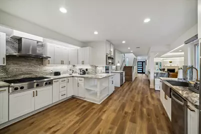 6321 Deerwood Road, Houston, TX 77057 - Photo 11