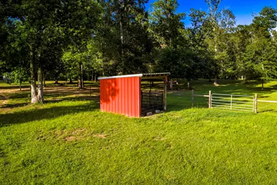 1109 Soda Loop E, Livingston, TX 77351 - Photo 47