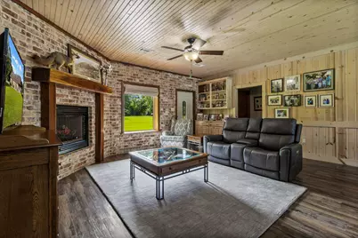 1109 Soda Loop E, Livingston, TX 77351 - Photo 27