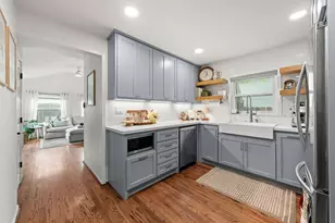 1516 Lawrence St, Houston, TX 77008 - Photo 3