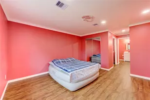 303 Shady Glen Ln, Conroe, TX 77385 - Photo 13