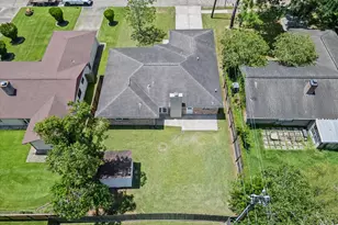 4339 Saffron Ln, Friendswood, TX 77546 - Photo 35