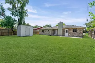 4339 Saffron Ln, Friendswood, TX 77546 - Photo 27