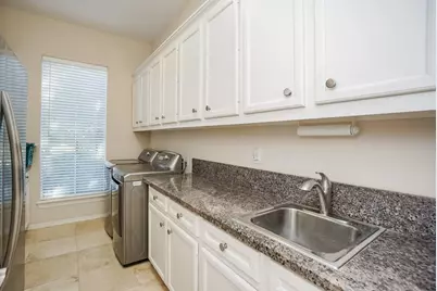10 Lake Mist Court, Sugar Land, TX 77479 - Photo 13