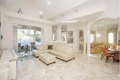 10 Lake Mist Court, Sugar Land, TX 77479 - Photo 9