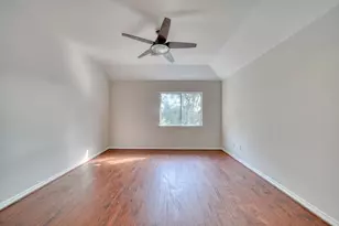 9606 Oakland Lake Way, Missouri City, TX 77459 - Photo 37