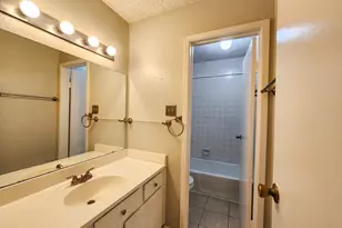 17742 Kings Park Ln, Houston, TX 77058 - Photo 17