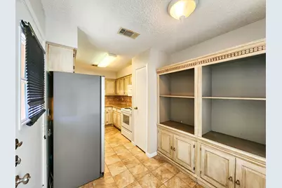 17742 Kings Park Lane, Houston, TX 77058 - Photo 11