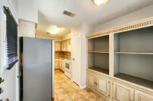 17742 Kings Park Ln, Houston, TX 77058 - Photo 11