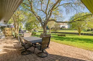 135 Woodhaven Ln, Taylor Lake Village, TX 77586 - Photo 31