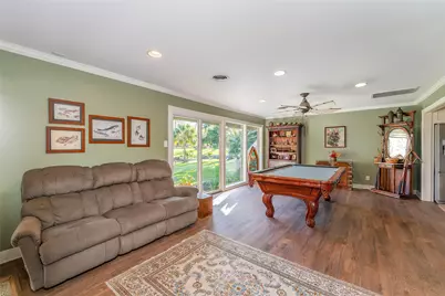 135 Woodhaven Lane, Taylor Lake Village, TX 77586 - Photo 9