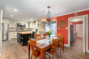 135 Woodhaven Ln, Taylor Lake Village, TX 77586 - Photo 11