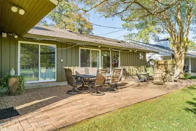 135 Woodhaven Lane, Taylor Lake Village, TX 77586 - Photo 37