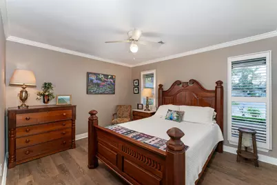 135 Woodhaven Lane, Taylor Lake Village, TX 77586 - Photo 27