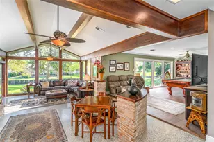 135 Woodhaven Ln, Taylor Lake Village, TX 77586 - Photo 3