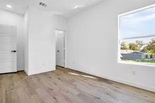 9708 Stedman St, Houston, TX 77028 - Photo 13