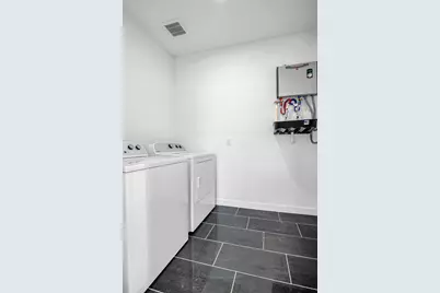 9708 Stedman Street #B, Houston, TX 77028 - Photo 11