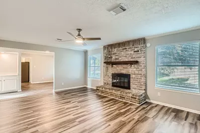 401 Summer Place Court, League City, TX 77573 - Photo 3