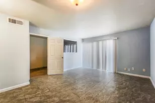 2820 S Bartell Dr, Houston, TX 77054 - Photo 1