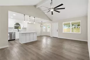 371 Sulky Trail St, Houston, TX 77060 - Photo 5