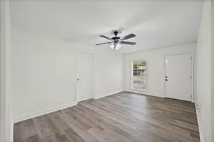 6410 Hartwick Rd, Houston, TX 77016 - Photo 3