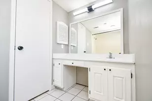 14567 Still Meadow Dr, Houston, TX 77079 - Photo 17