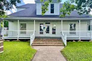 200 W Post Office St, Eagle Lake, TX 77434 - Photo 1
