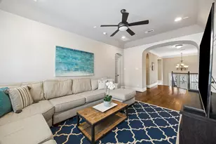 1360 Chippendale Rd, Houston, TX 77018 - Photo 21