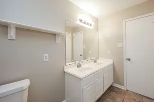 16526 Eaglewood Shadows Dr, Sugar Land, TX 77498 - Photo 25