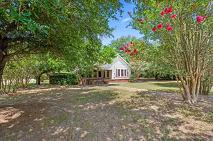 211 S Olive St, Grapeland, TX 75844 - Photo 5