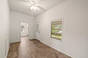 211 S Olive St, Grapeland, TX 75844 - Photo 23