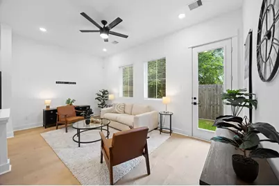 324 Neyland Street, Houston, TX 77022 - Photo 7