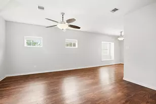 1945 Dorothy Ln, Sealy, TX 77474 - Photo 31