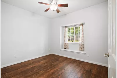 1945 Dorothy Lane, Sealy, TX 77474 - Photo 7