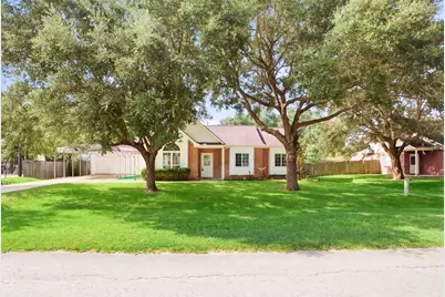 1945 Dorothy Lane, Sealy, TX 77474 - Photo 15