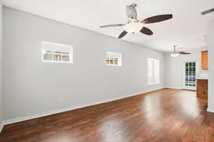 1945 Dorothy Ln, Sealy, TX 77474 - Photo 29