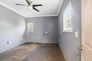 1945 Dorothy Ln, Sealy, TX 77474 - Photo 33