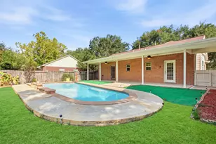 1945 Dorothy Ln, Sealy, TX 77474 - Photo 37