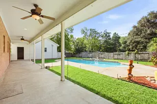 1945 Dorothy Ln, Sealy, TX 77474 - Photo 11