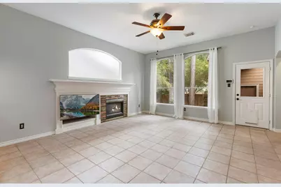 6 E Cottage Green Street, The Woodlands, TX 77382 - Photo 21