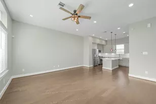 720 W Donovan St, Houston, TX 77091 - Photo 11