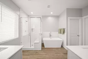 720 W Donovan St, Houston, TX 77091 - Photo 25